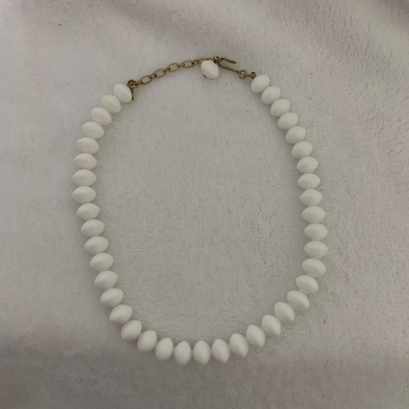 Adjustable Beaded Choker Necklace 14”-16” - Picture 4 of 8